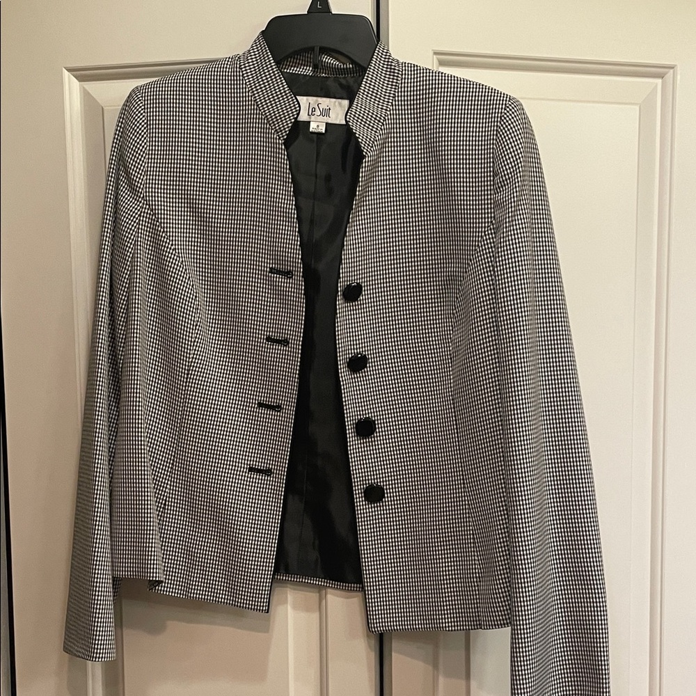 Le Suit Houndstooth Black and White Blazer